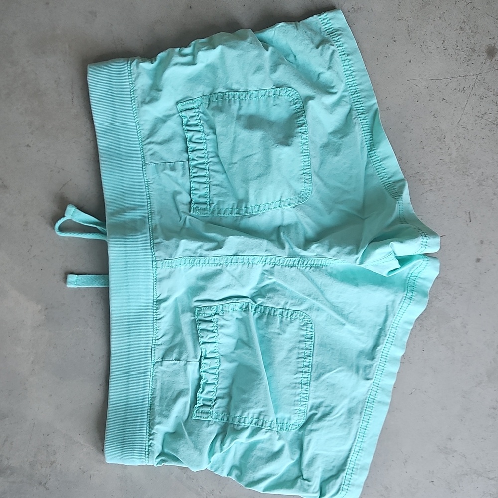 Women's Aqua Shorts Size 8 - Picture 3 of 6